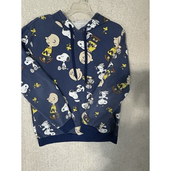 Hybrid Snoopy Hoodie Size Small Y2K 90’s Trendy - Picture 1 of 3